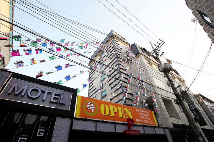 Hotel 6 of 75