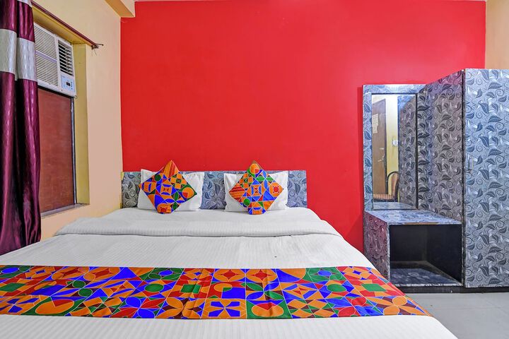 Room 13 of 21