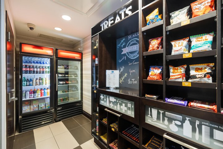Snack bar