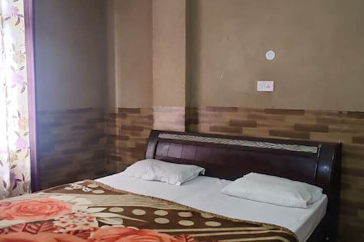 Room 24 of 69