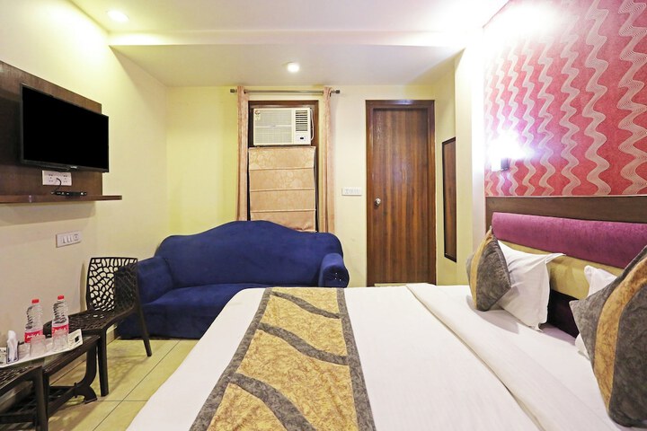 Room 32 of 63