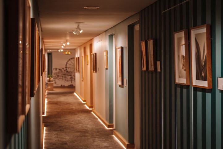Ballroom/Hall 178 of 204