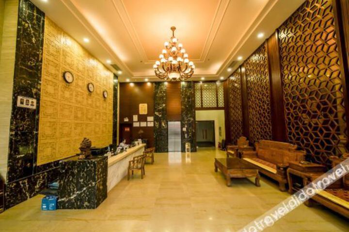 Hotel Interior 13 of 47