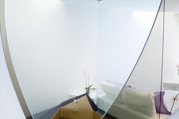 Room 16 of 56