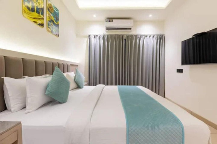 Room 30 of 47