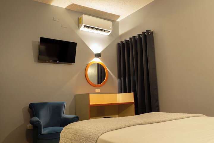 Room 26 of 54