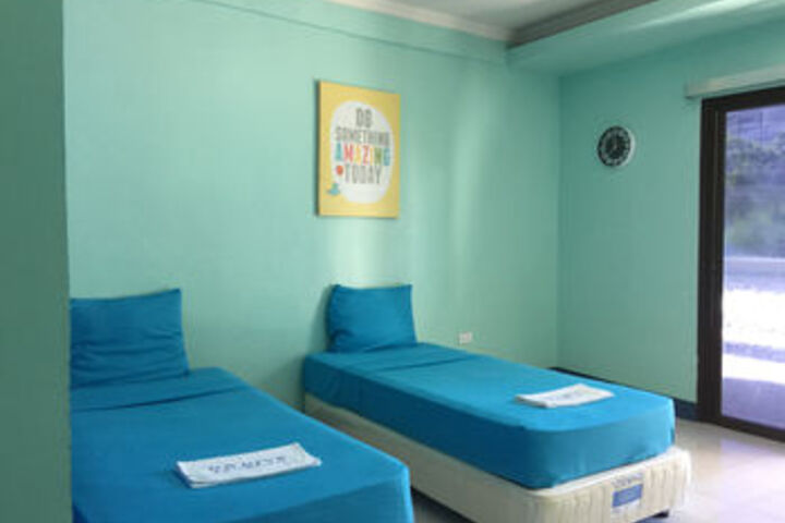 Room 14 of 24