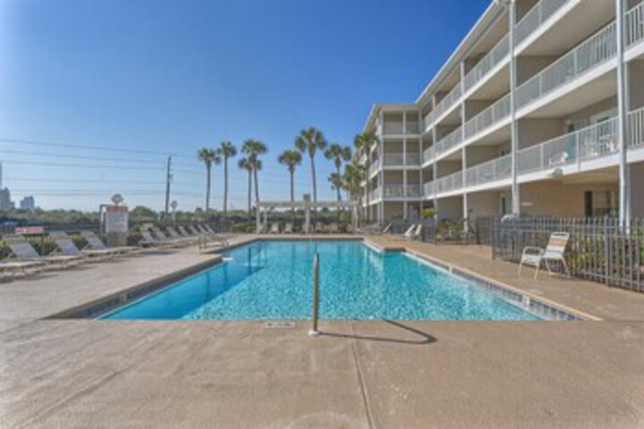 Pool 26 of 45