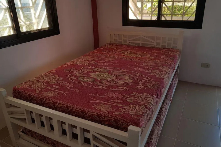 Room 5 of 17