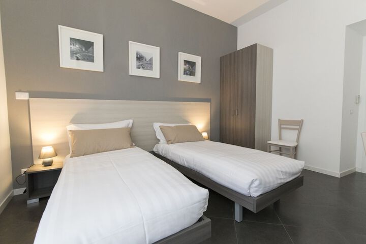Room 4 of 88