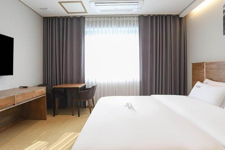 Room 38 of 92