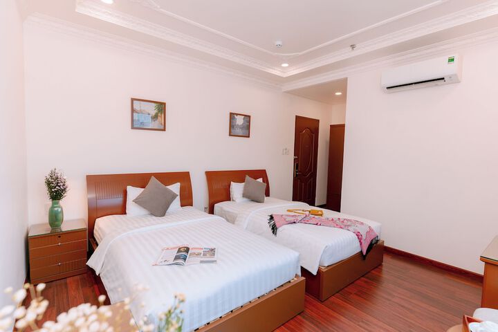 Room 25 of 125