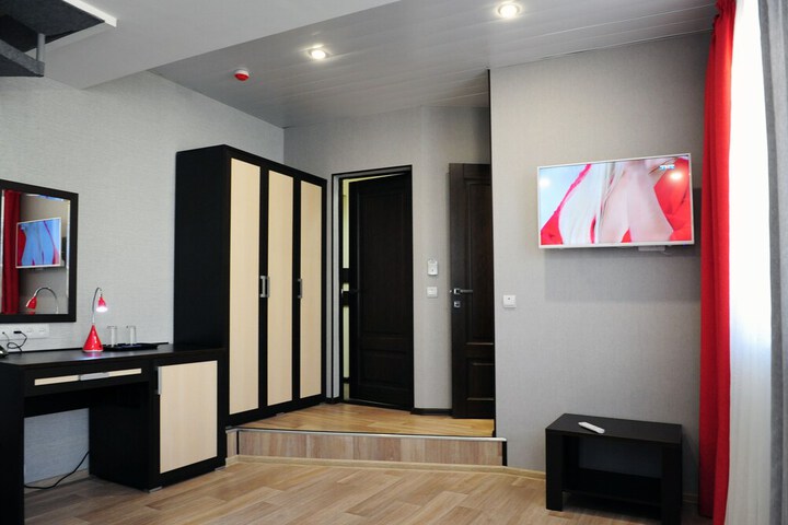 Room 29 of 48