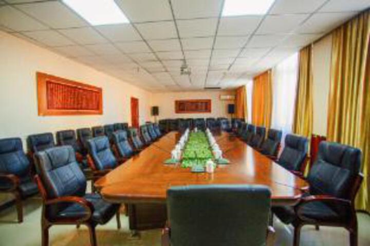 Room 9 of 23