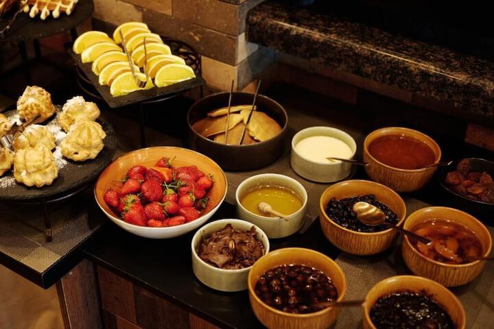 Breakfast/Coffee Service 14 of 15