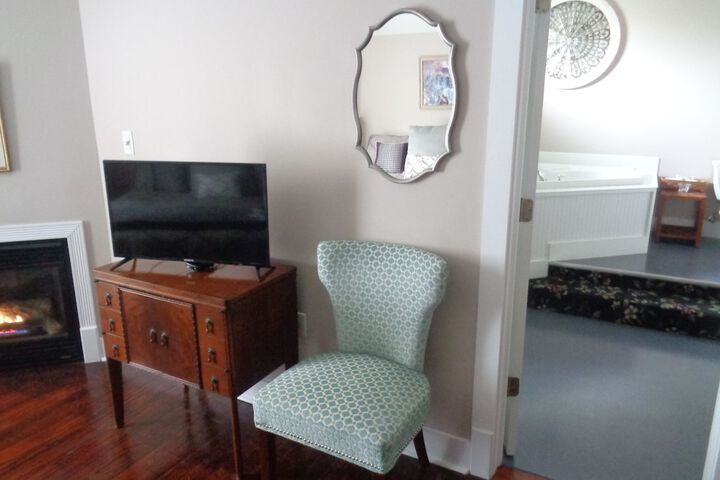 Room 6 of 58