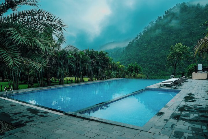 Pool 14 of 35