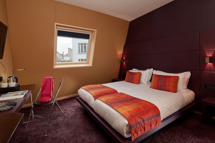 Room 18 of 47
