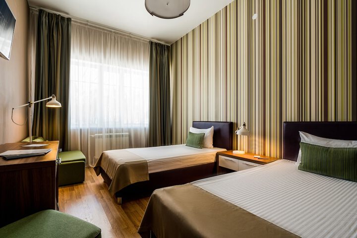 Room 5 of 52