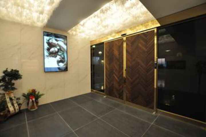 Hotel 63 of 76