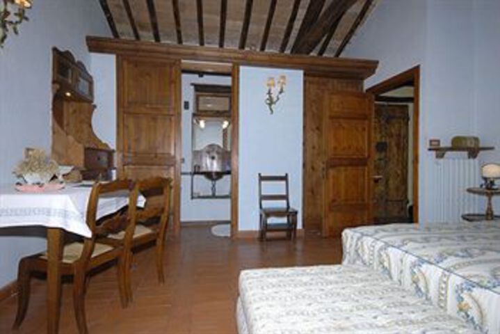 Room 17 of 31