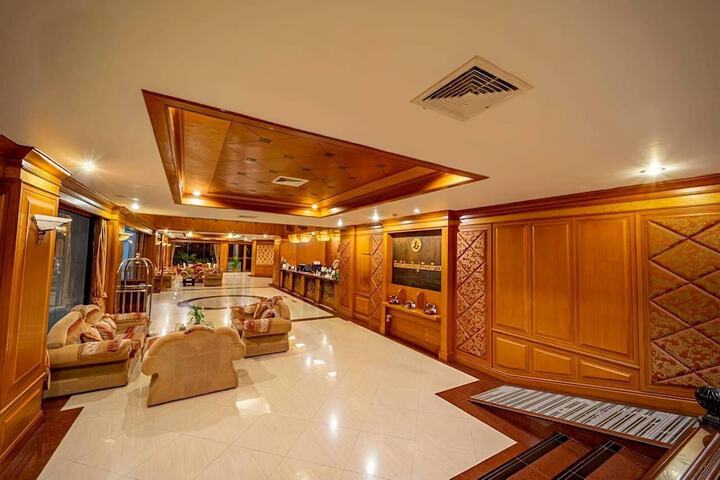 Hotel Interior 4 of 80