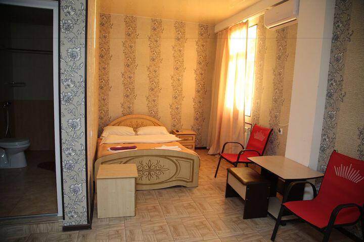Room 18 of 20