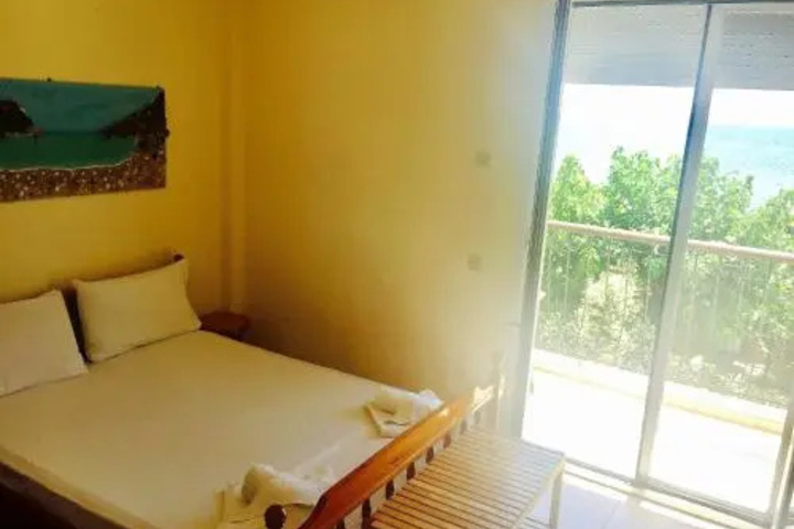 Room 3 of 23