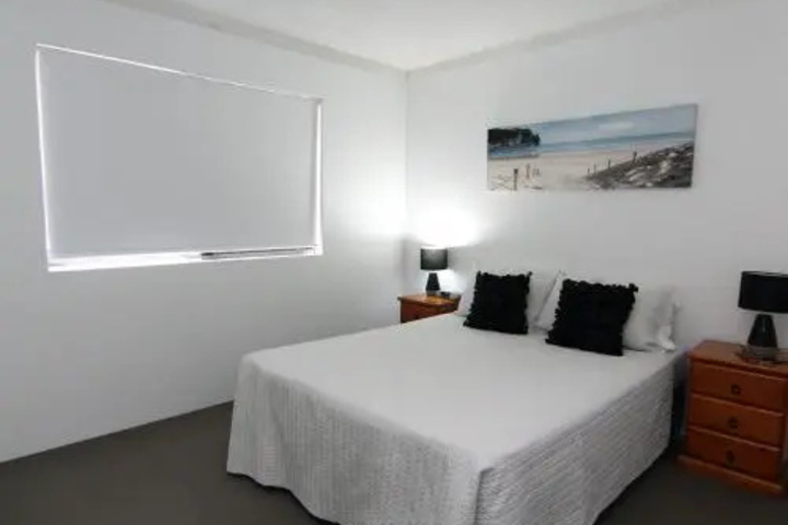 Room 3 of 9