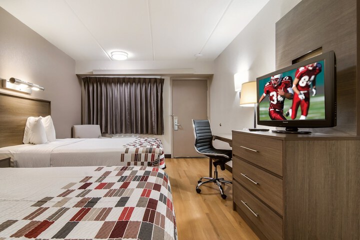 2 Double Beds (7 of 14)