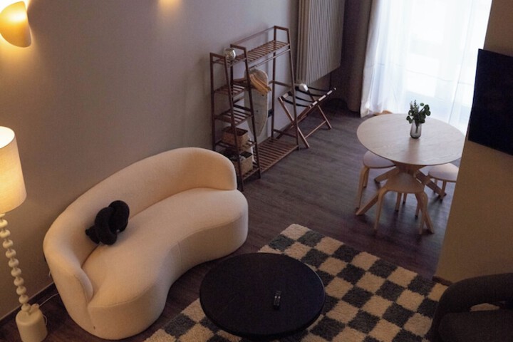 Room 41 of 147