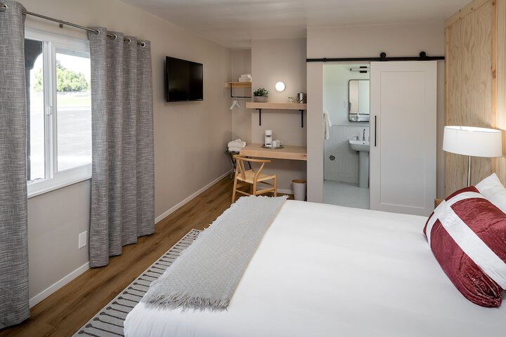 Room 8 of 24