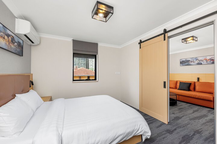 Room 20 of 47