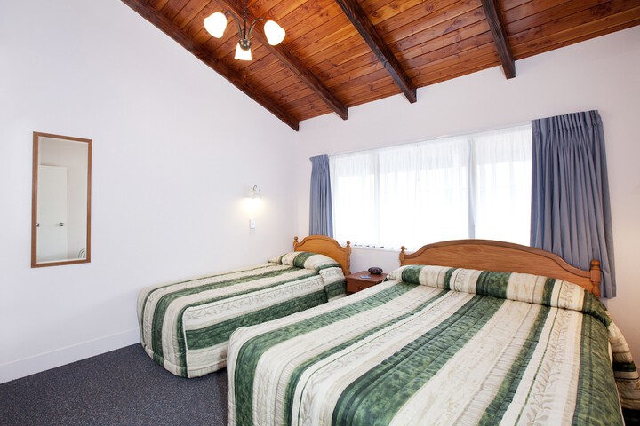 Room 5 of 48