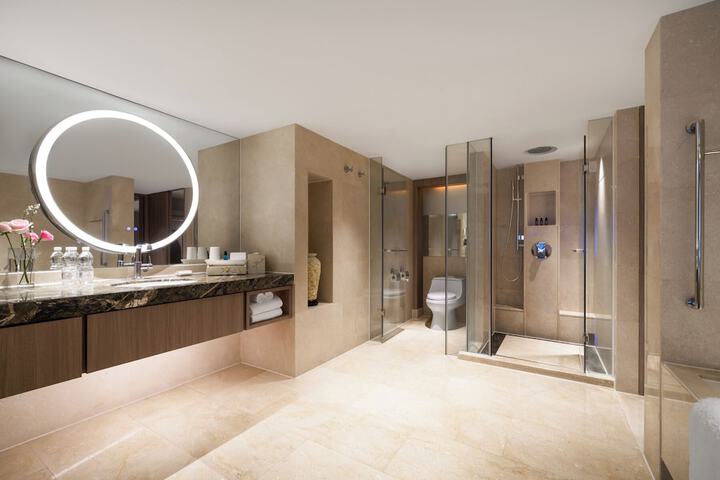 Room 15 of 50