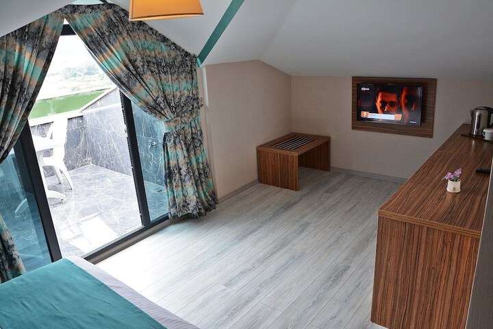 Room 14 of 40