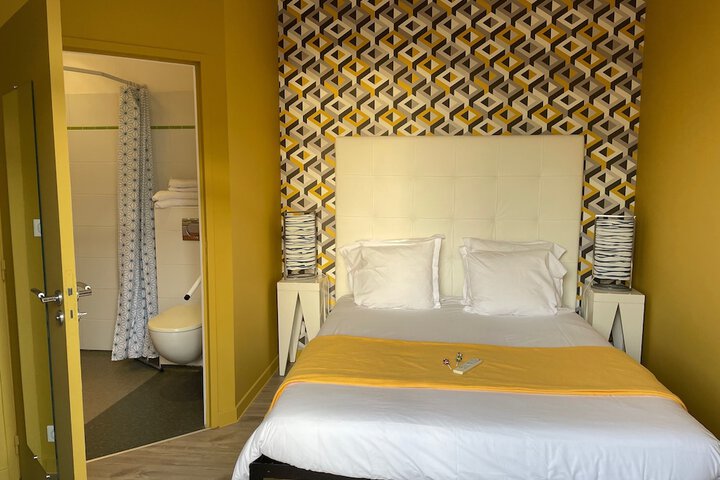 Room 19 of 47