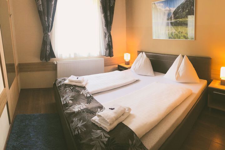 Room 19 of 42