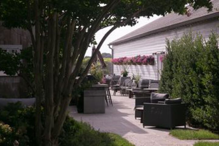 Hotel Exterior 17 of 87
