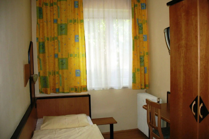 Photo 7