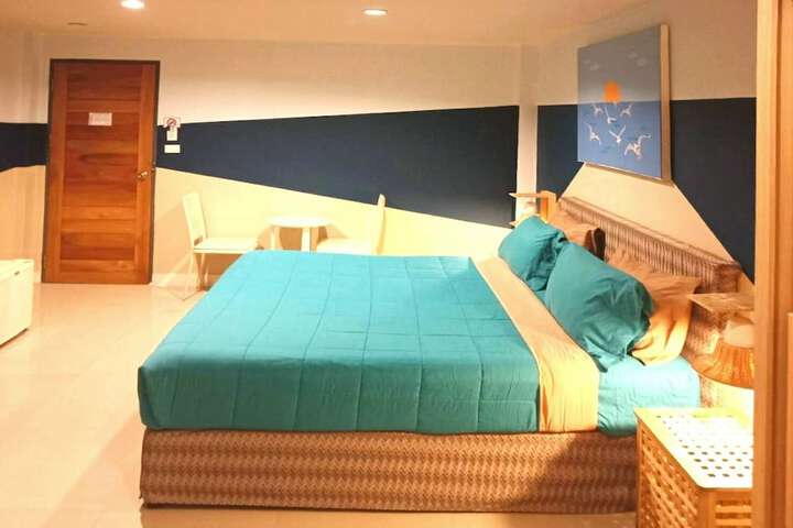 Room 16 of 50