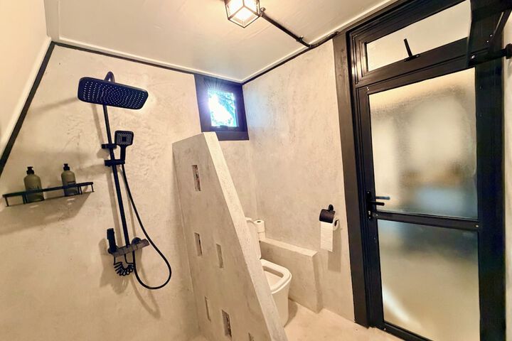 Room 22 of 45