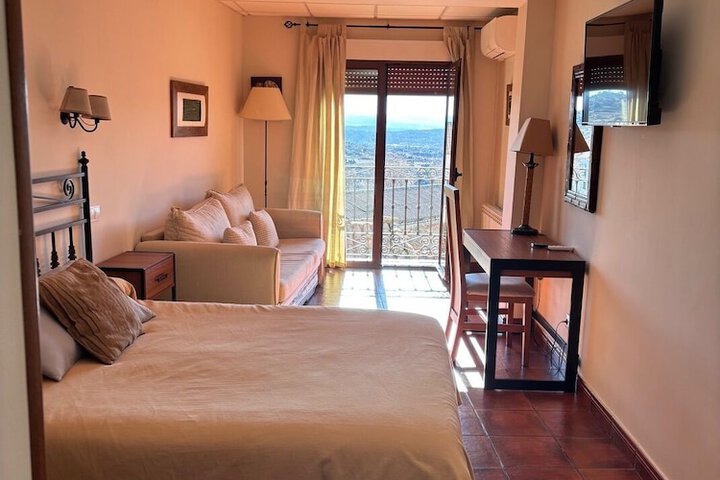 Room 2 of 13