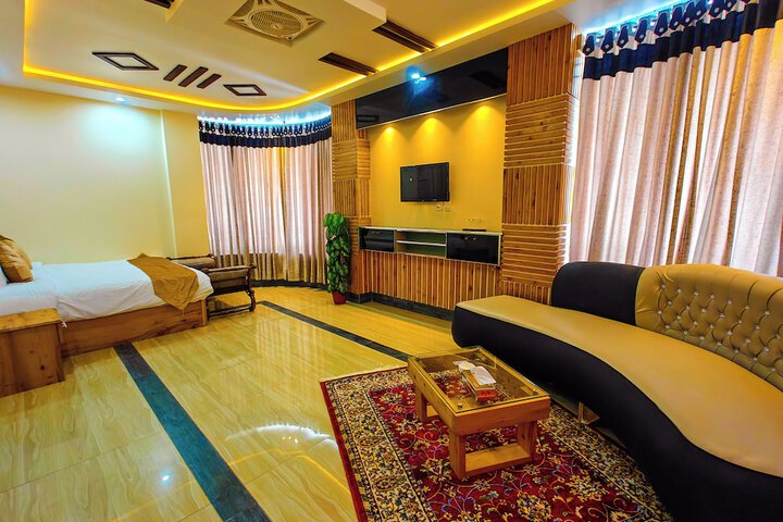Room 21 of 43