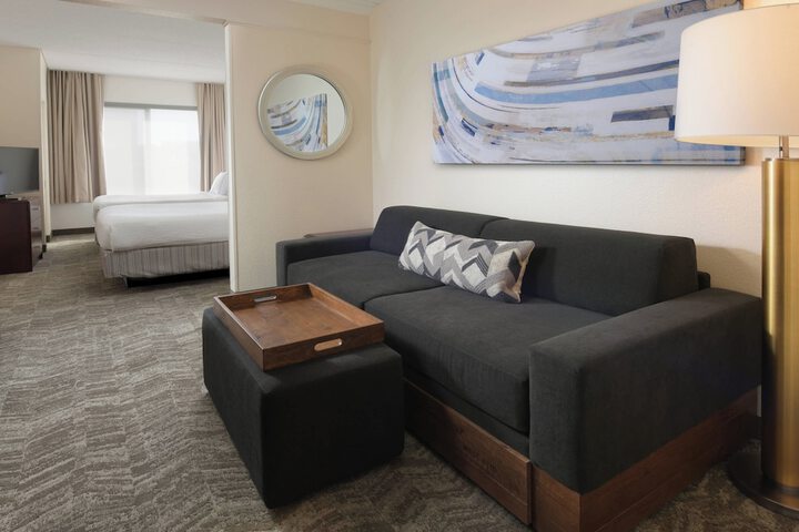 Room 9 of 26