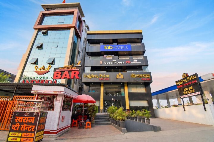 Fabhotel Om Sai