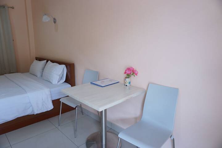 Room 9 of 38