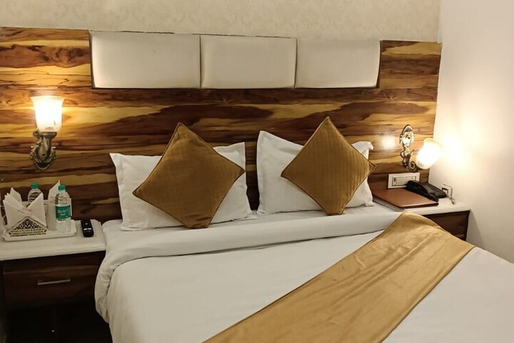 Room 42 of 73