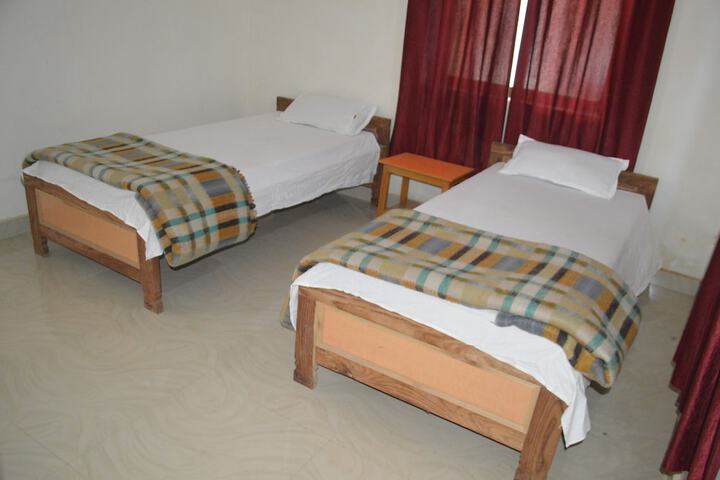 Room 5 of 24