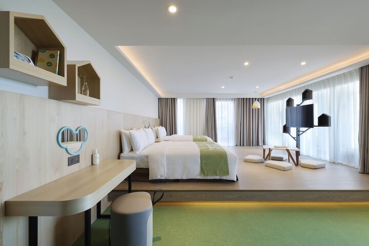 Room 19 of 60